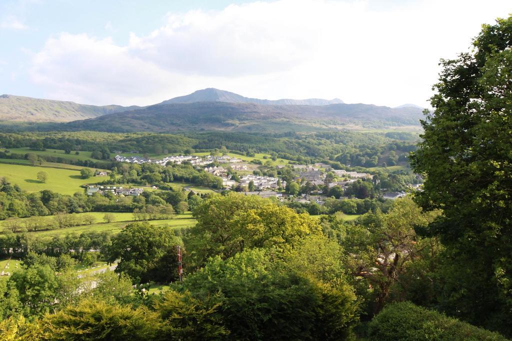 Dwy Olwyn Hotel Dolgellau Kültér fotó
